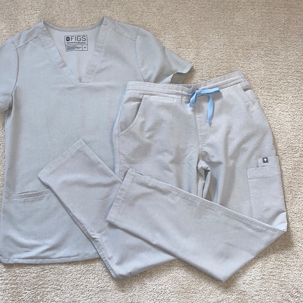 Figs Space Gray Scrub Set XS top/XSP Pant